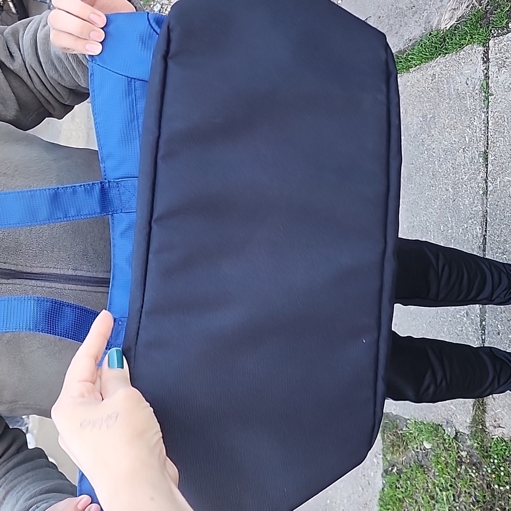 LL Bean Duffle Bag 0FVL2 Double Handle Shoulder Tote Zip Top Blue Nylon Used Onc - Picture 10 of 12